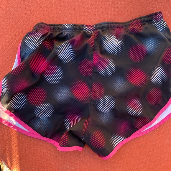 Nike Dri-Fit workout shorts - Picture 3 of 4